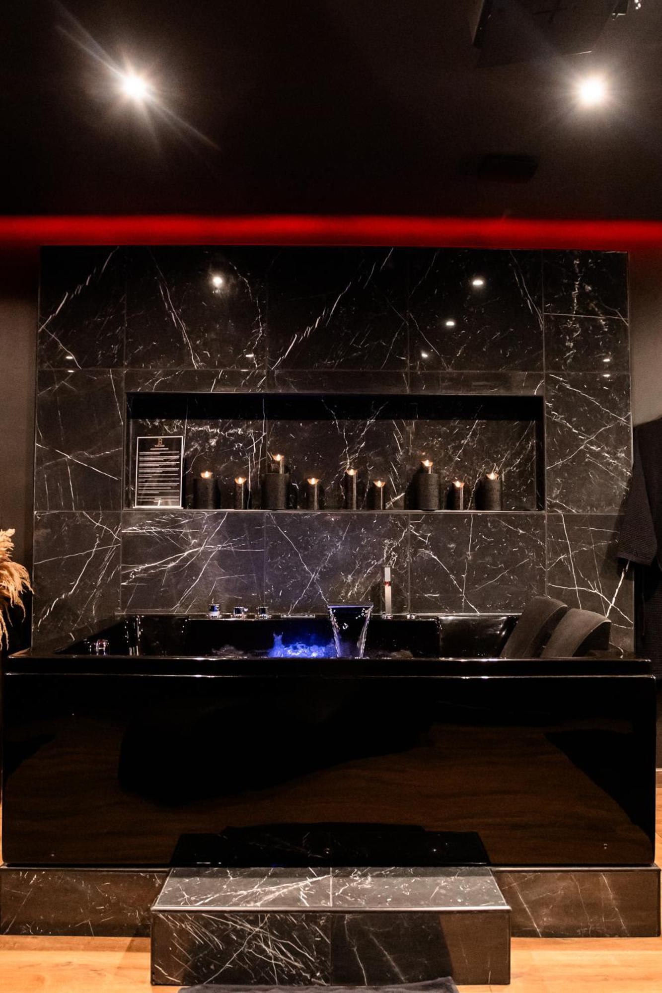 Blackroom Suite De Luxe 50 Nuances De Grey Le Havre Ngoại thất bức ảnh